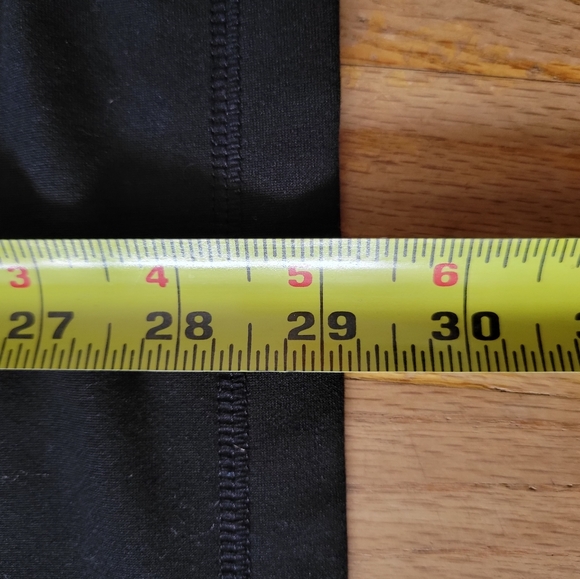 Adidas Size XL 1/4 Zip Red and Black Sweater - Picture 6 of 9